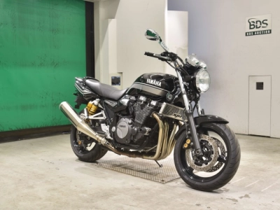 Yamaha XJR1300-2