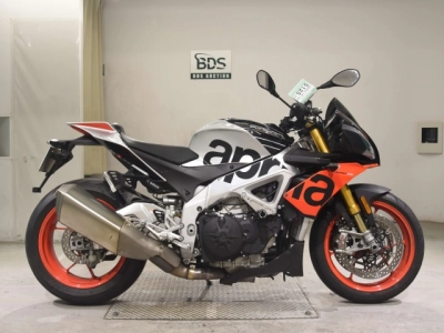Aprilia  APRILIA  TUONO V4 1100FAKU