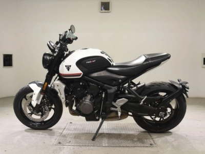 Triumph  TRIUMPH  TRIDENT 660