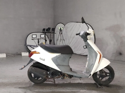 Suzuki LET'S5