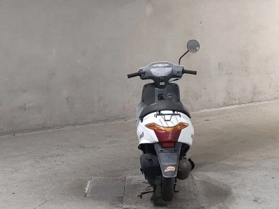 Suzuki LET'S5