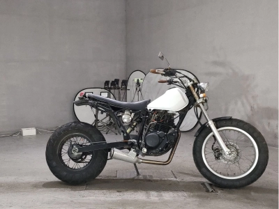 Yamaha TW200