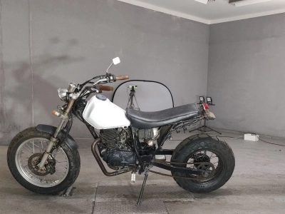 Yamaha TW200