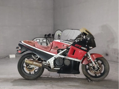 Kawasaki GPZ400R