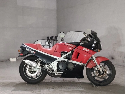 Kawasaki GPZ400R
