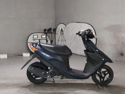 Suzuki ADDRESS V50