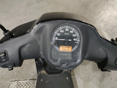 Honda  TACT  BASIC 