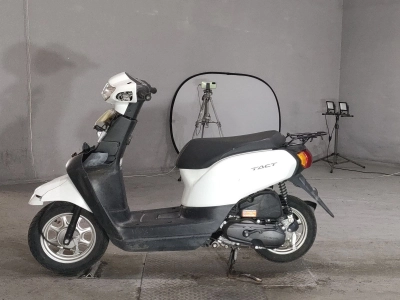Honda  TACT  BASIC 
