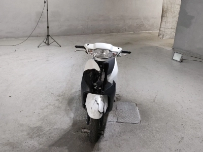 Honda  TACT  BASIC 