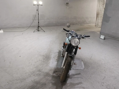 Yamaha SR400-1