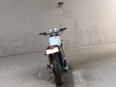 Yamaha SR400-1