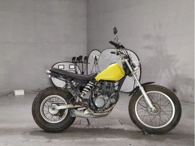Yamaha TW200