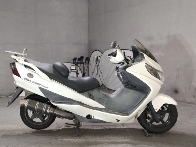 Suzuki SKYWAVE 250S