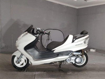 Yamaha MAJESTY 250C
