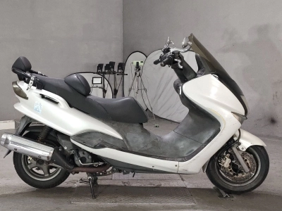 Yamaha MAJESTY 125