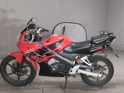 Honda CBR150R