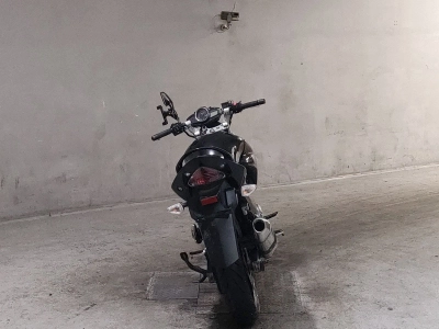 Suzuki GSR250