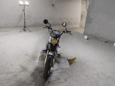 Yamaha SR400-1