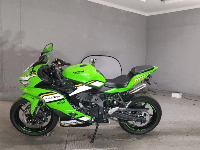 Kawasaki  NINJA ZX-4RR