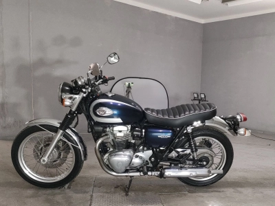 Kawasaki W800