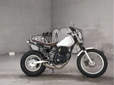 Yamaha TW225