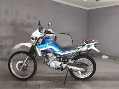 Yamaha SEROW 225W