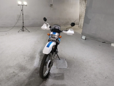 Yamaha SEROW 225W