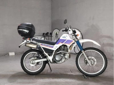 Yamaha SEROW 225W