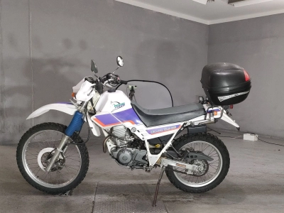 Yamaha SEROW 225W