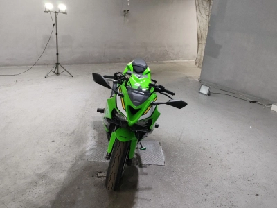 Kawasaki ZX-6R