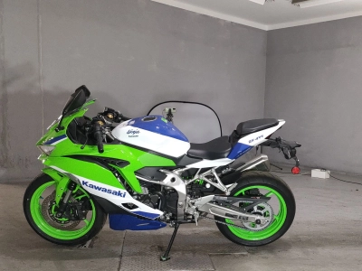 Kawasaki  NINJA ZX-4RR