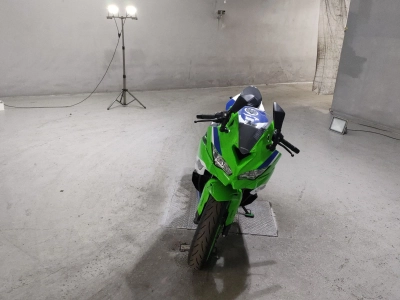 Kawasaki  NINJA ZX-4RR