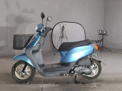 Honda  TACT  BASIC 