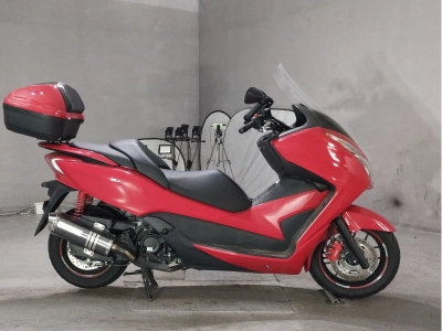 Honda FORZA
