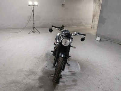 Triumph  TRIUMPH  STREET  SCRAMBLER 