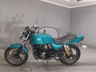 Kawasaki ZRX400