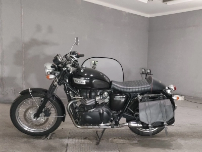 Triumph  TRIUMPH T100 BONNEVILLE 