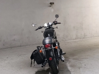 Triumph  TRIUMPH T100 BONNEVILLE 