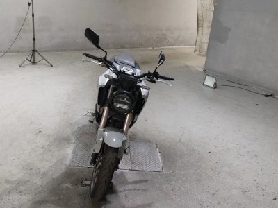 Honda CB125R