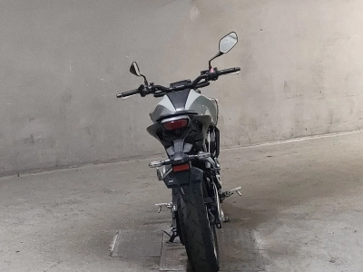 Honda CB125R