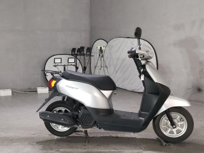 Honda  TACT  BASIC 