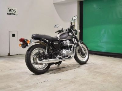 Kawasaki W800-2