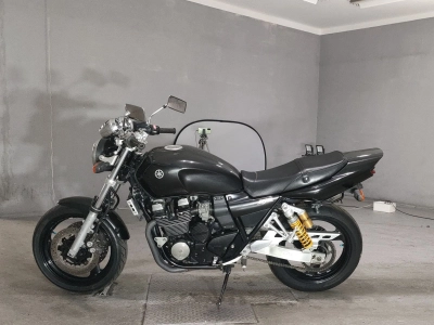 Yamaha XJR400R-1