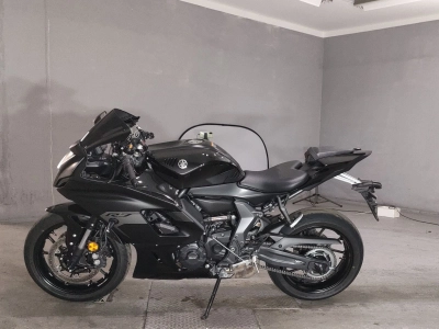 Yamaha YZF-R7
