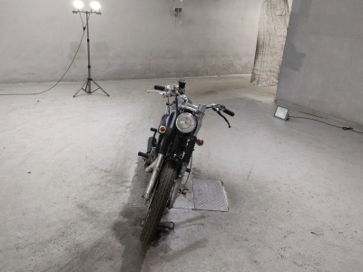 Yamaha SR400-1
