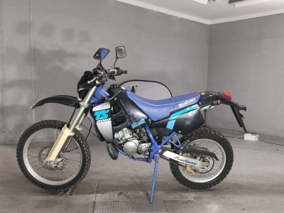 Suzuki TS200R
