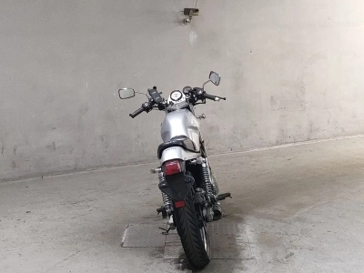 Yamaha SRX600-1