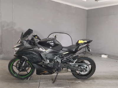 Kawasaki  NINJA ZX-25R SE