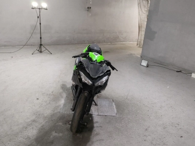 Kawasaki NINJA400