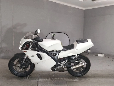 Yamaha TZR250R